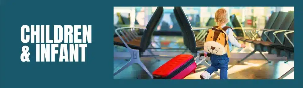 easyjet bagagge costs image showing small blond boy with lion bakcpack and wheelie case